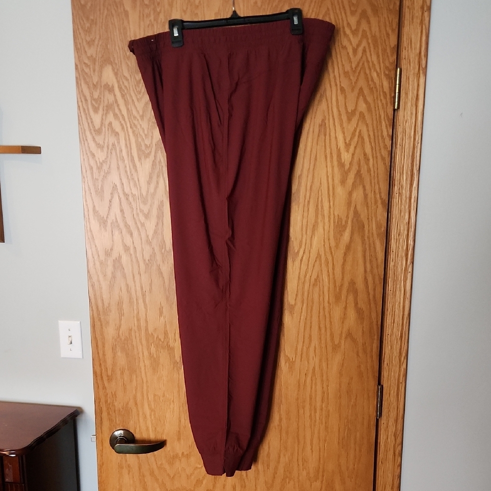 Women's Burgundy Nylon/ Spandex Old Navy Joggers,  Size Xl Tall